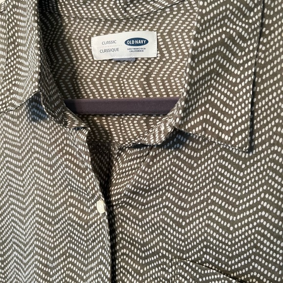 Old Navy Sheer Print Button Down Top Womens - Picture 5 of 5